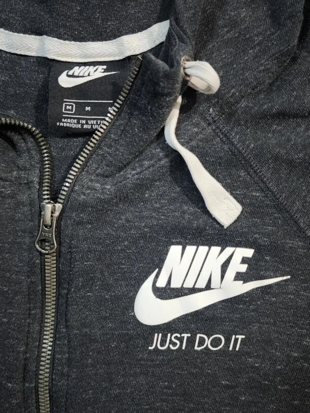 NIKE Hoodie Women’s Medium Gray Lightweight Casual Athletic Full Zip Jacket